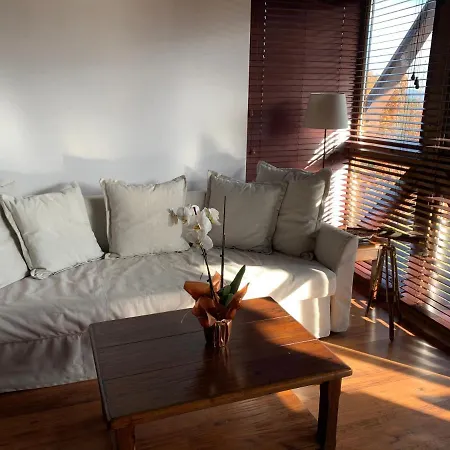 Katarino Mountain House Dağ evi Razlık